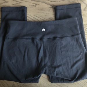 Lululemon black leggings - EUC - Size 6